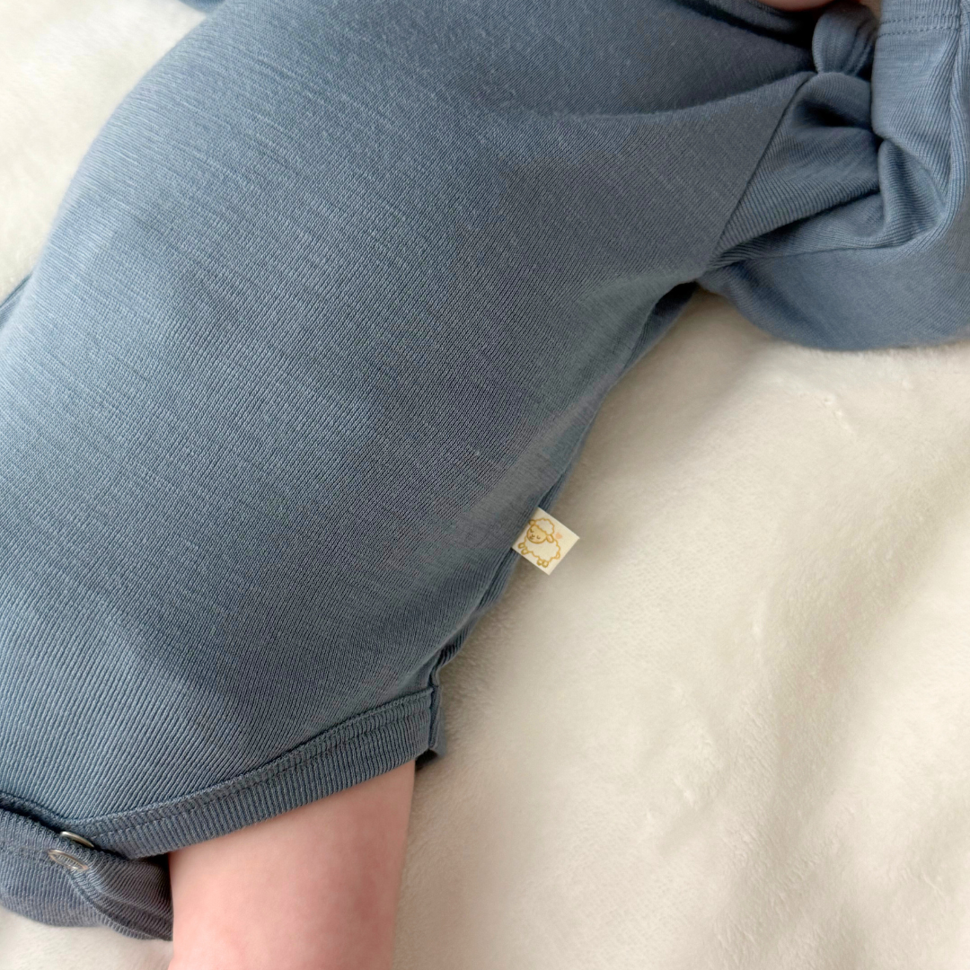 Комплкет боди с дълъг ръкав + боди с къс ръкав от 100% органична мериносова вълна