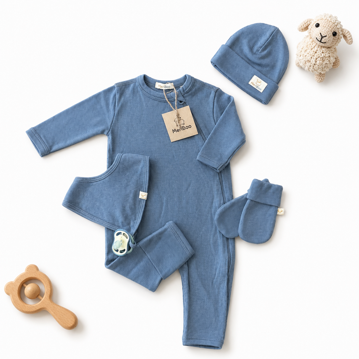 Комплект за изписване от сертифицирано фино мерино "Newborn Essentials"