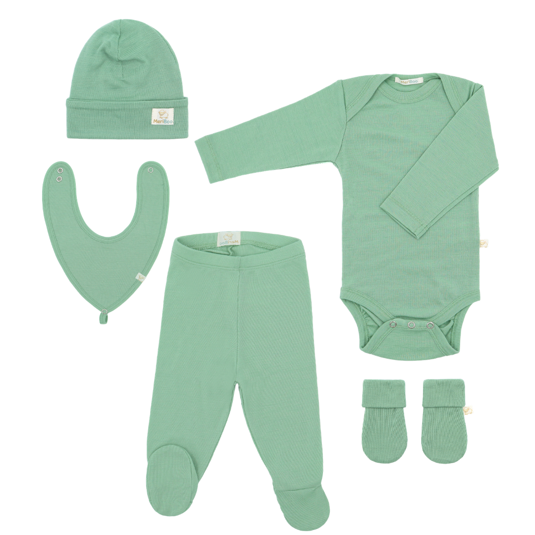 Комплект за изписване от сертифицирано финно мерино "Newborn Essentials Plus"